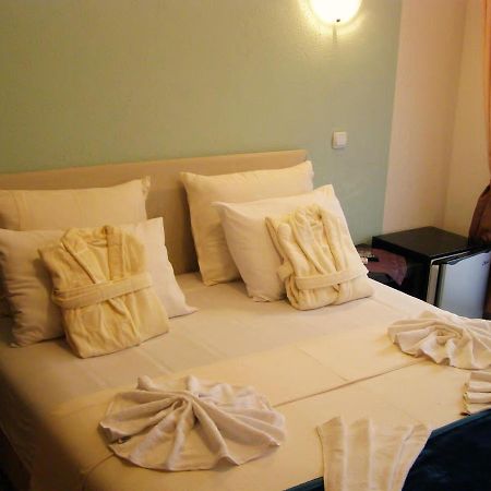 Hotel Wellness & Spa Angelo Gabriel Petrovac エクステリア 写真